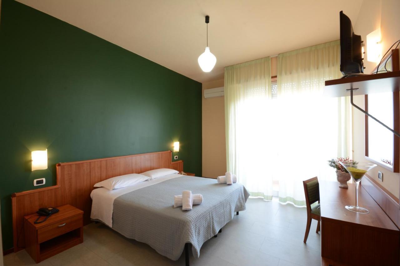 Hotel Royal Джуліанова Екстер'єр фото